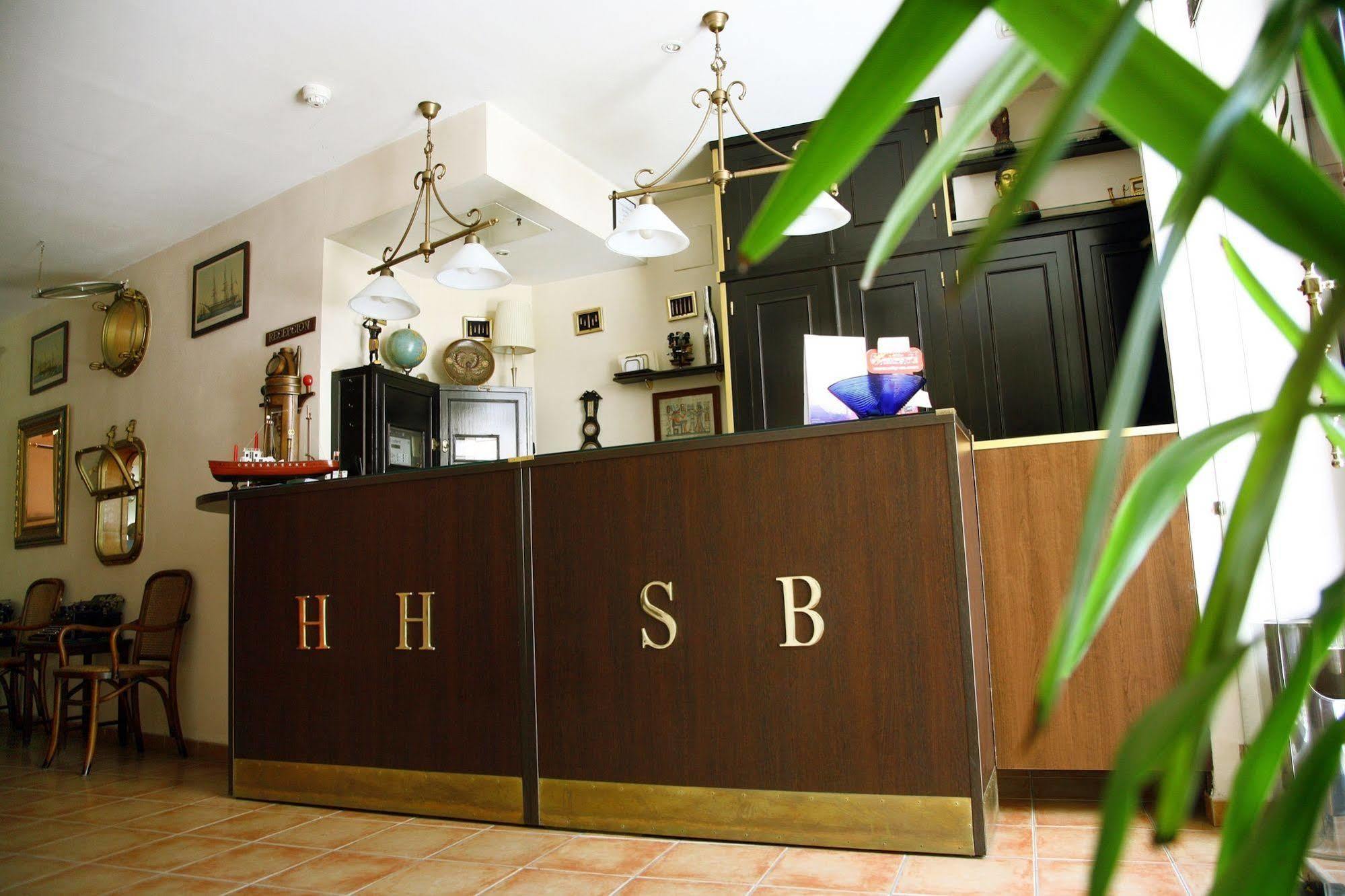 Ele Santabarbara Hotel กาสติเญฮา เด ลาเกวสตา ภายนอก รูปภาพ